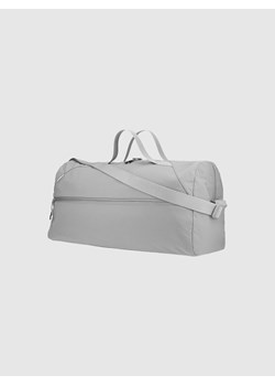 Torba sportowa 4F 4FWMM00ATBAU032 - szara ze sklepu Sportstylestory.com w kategorii Torby sportowe - zdjęcie 184941450