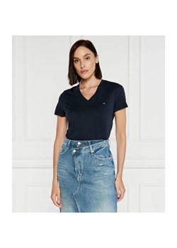 Tommy Hilfiger T-shirt HERITAGE | Regular Fit ze sklepu Gomez Fashion Store w kategorii Bluzki damskie - zdjęcie 184942794
