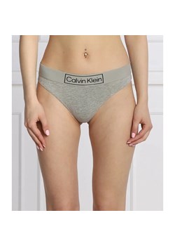 Calvin Klein Underwear Stringi ze sklepu Gomez Fashion Store w kategorii Majtki damskie - zdjęcie 184946740