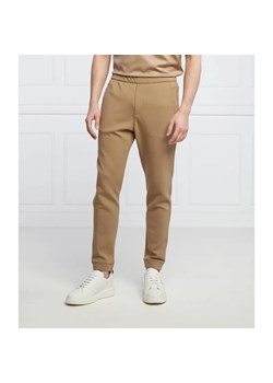 Emporio Armani Spodnie dresowe | Regular Fit ze sklepu Gomez Fashion Store w kategorii Spodnie męskie - zdjęcie 184947841