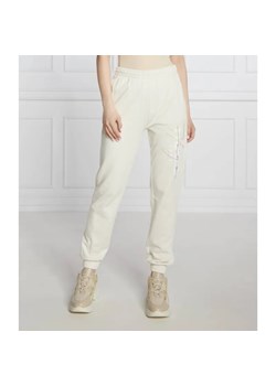 HUGO Spodnie dresowe Najogger_2 | Regular Fit ze sklepu Gomez Fashion Store w kategorii Spodnie damskie - zdjęcie 184948120
