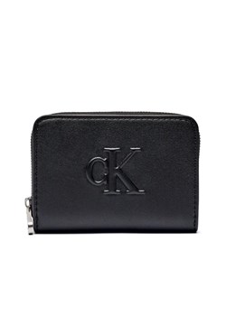 Calvin Klein Jeans Portfel SCULPTED MED ze sklepu Gomez Fashion Store w kategorii Portfele damskie - zdjęcie 184967154