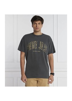 Tommy Jeans T-shirt LEO COLLEGE | Relaxed fit ze sklepu Gomez Fashion Store w kategorii T-shirty męskie - zdjęcie 184968840