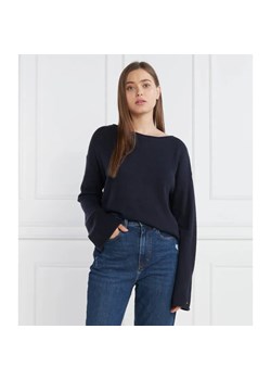 Tommy Hilfiger Wełniany sweter BOAT-NK | Relaxed fit ze sklepu Gomez Fashion Store w kategorii Swetry damskie - zdjęcie 184970782