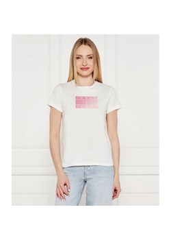 Tommy Jeans T-shirt | Regular Fit ze sklepu Gomez Fashion Store w kategorii Bluzki damskie - zdjęcie 184972112