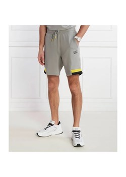 EA7 Szorty | Regular Fit ze sklepu Gomez Fashion Store w kategorii Spodenki męskie - zdjęcie 184979351