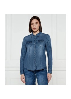 GUESS Jeansowa koszula KENDALL | Regular Fit ze sklepu Gomez Fashion Store w kategorii Koszule damskie - zdjęcie 184980050