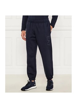 EA7 Spodnie dresowe | Modern fit ze sklepu Gomez Fashion Store w kategorii Spodnie męskie - zdjęcie 184984253