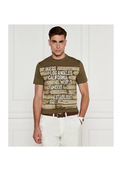 GUESS T-shirt WORLD FAMOUS | Slim Fit ze sklepu Gomez Fashion Store w kategorii T-shirty męskie - zdjęcie 184985632