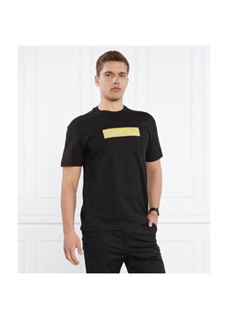 Calvin Klein T-shirt CAMO RAISED BOX LOGO | Comfort fit ze sklepu Gomez Fashion Store w kategorii T-shirty męskie - zdjęcie 184993430