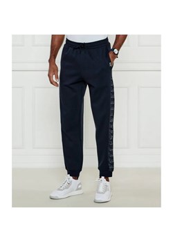EA7 Spodnie dresowe | Regular Fit ze sklepu Gomez Fashion Store w kategorii Spodnie męskie - zdjęcie 184994363