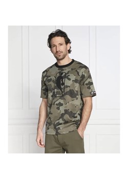 BOSS ORANGE T-shirt BOSS x NBA Camo | Regular Fit ze sklepu Gomez Fashion Store w kategorii T-shirty męskie - zdjęcie 184994994