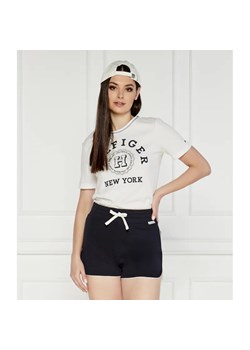 Tommy Hilfiger T-shirt REG VARSITY | Comfort fit ze sklepu Gomez Fashion Store w kategorii Bluzki damskie - zdjęcie 184996403