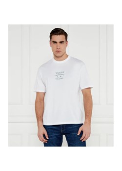 GUESS T-shirt EMBRO | Classic fit ze sklepu Gomez Fashion Store w kategorii T-shirty męskie - zdjęcie 184996793