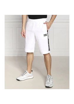 EA7 Szorty | Regular Fit ze sklepu Gomez Fashion Store w kategorii Spodenki męskie - zdjęcie 184997002
