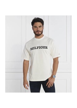 Tommy Hilfiger T-shirt MONOTYPE EMBRO | Relaxed fit ze sklepu Gomez Fashion Store w kategorii T-shirty męskie - zdjęcie 184999282