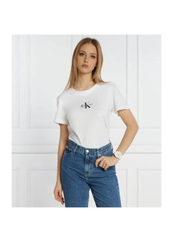 Calvin Klein Jeans T-shirt | Slim Fit ze sklepu Gomez Fashion Store w kategorii Bluzki damskie - zdjęcie 184999543