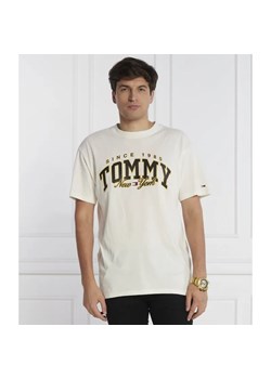 Tommy Jeans T-shirt LUXE VARSITY | Relaxed fit ze sklepu Gomez Fashion Store w kategorii T-shirty męskie - zdjęcie 185000094