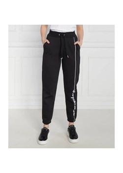 Armani Exchange Spodnie dresowe | Regular Fit ze sklepu Gomez Fashion Store w kategorii Spodnie damskie - zdjęcie 185001911