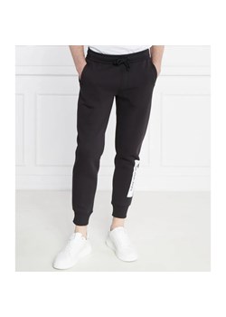 Calvin Klein Jeans Spodnie dresowe | Regular Fit ze sklepu Gomez Fashion Store w kategorii Spodnie męskie - zdjęcie 185002060