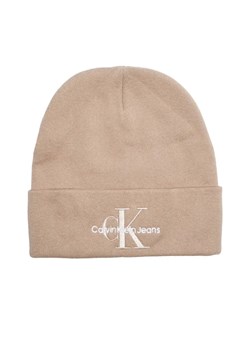 Calvin Klein Jeans Czapka Embro ze sklepu Gomez Fashion Store w kategorii Czapki zimowe damskie - zdjęcie 185002662