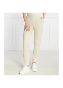 Armani Exchange Spodnie dresowe | Regular Fit ze sklepu Gomez Fashion Store w kategorii Spodnie damskie - zdjęcie 185002940