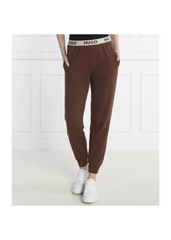 Hugo Bodywear Spodnie dresowe SPORTY LOGO | Regular Fit ze sklepu Gomez Fashion Store w kategorii Spodnie damskie - zdjęcie 185003192