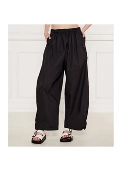 Pinko Spodnie ROGER | Relaxed fit ze sklepu Gomez Fashion Store w kategorii Spodnie damskie - zdjęcie 185003960