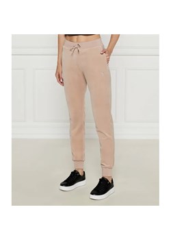 GUESS ACTIVE Spodnie dresowe COUTURE | Regular Fit ze sklepu Gomez Fashion Store w kategorii Spodnie damskie - zdjęcie 185004253