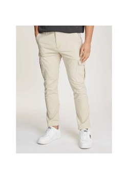 Tommy Jeans Spodnie cargo AUSTIN | Slim Fit ze sklepu Gomez Fashion Store w kategorii Spodnie męskie - zdjęcie 185005091