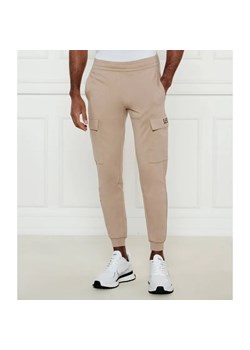 EA7 Spodnie dresowe | Slim Fit ze sklepu Gomez Fashion Store w kategorii Spodnie męskie - zdjęcie 185006151