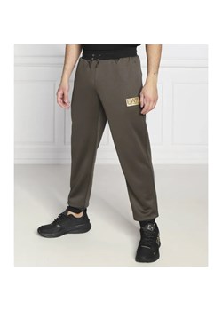 EA7 Spodnie dresowe | Regular Fit ze sklepu Gomez Fashion Store w kategorii Spodnie męskie - zdjęcie 185006184