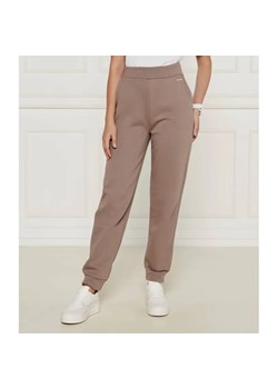 Calvin Klein Spodnie dresowe | Regular Fit ze sklepu Gomez Fashion Store w kategorii Spodnie damskie - zdjęcie 185006223