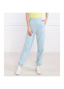 HUGO Spodnie dresowe Njola | Regular Fit ze sklepu Gomez Fashion Store w kategorii Spodnie damskie - zdjęcie 185006672