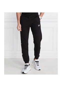 EA7 Spodnie dresowe | Regular Fit ze sklepu Gomez Fashion Store w kategorii Spodnie męskie - zdjęcie 185006883