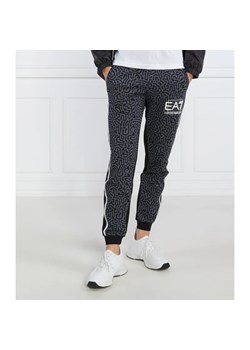 EA7 Spodnie dresowe | Regular Fit ze sklepu Gomez Fashion Store w kategorii Spodnie męskie - zdjęcie 185006920