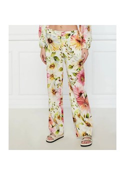 GUESS Spodnie COLETTE | flare fit ze sklepu Gomez Fashion Store w kategorii Spodnie damskie - zdjęcie 185006962