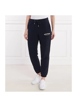 Tommy Hilfiger Spodnie dresowe REG MONOTYPE FLOCK | Regular Fit ze sklepu Gomez Fashion Store w kategorii Spodnie damskie - zdjęcie 185007242