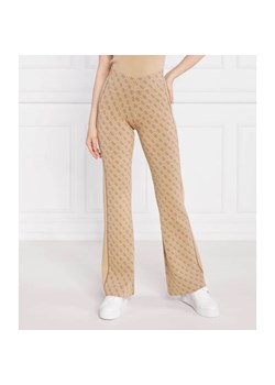 GUESS Spodnie dzianinowe LISE 4G LOGO SWTR ze sklepu Gomez Fashion Store w kategorii Spodnie damskie - zdjęcie 185007341