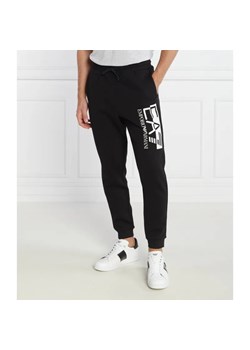 EA7 Spodnie dresowe | Regular Fit ze sklepu Gomez Fashion Store w kategorii Spodnie męskie - zdjęcie 185007600