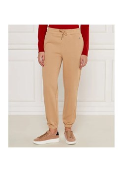 Gant Spodnie dresowe SHIELD | Relaxed fit ze sklepu Gomez Fashion Store w kategorii Spodnie damskie - zdjęcie 185008222