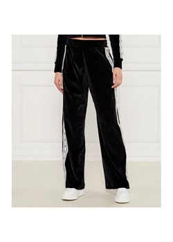 HUGO Spodnie dresowe Narhysan | flare fit ze sklepu Gomez Fashion Store w kategorii Spodnie damskie - zdjęcie 185008980