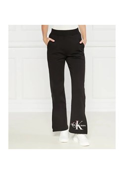 Calvin Klein Jeans Spodnie dresowe DIFFUSED | flare fit ze sklepu Gomez Fashion Store w kategorii Spodnie damskie - zdjęcie 185009620