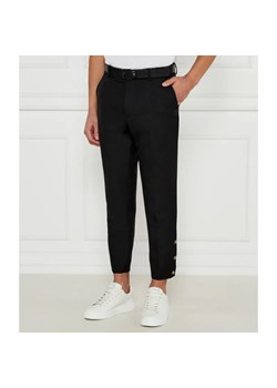 Versace Jeans Couture Spodnie chino | Regular Fit ze sklepu Gomez Fashion Store w kategorii Spodnie męskie - zdjęcie 185009943