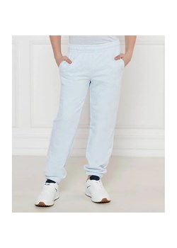Tommy Hilfiger Spodnie dresowe | Regular Fit ze sklepu Gomez Fashion Store w kategorii Spodnie chłopięce - zdjęcie 185010790