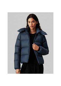 Calvin Klein Jeans Puchowa kurtka | Regular Fit ze sklepu Gomez Fashion Store w kategorii Kurtki damskie - zdjęcie 185010964