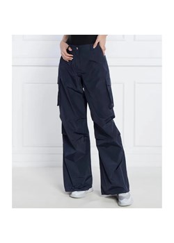 HUGO Spodnie cargo Holati-1 | Loose fit ze sklepu Gomez Fashion Store w kategorii Spodnie damskie - zdjęcie 185011224