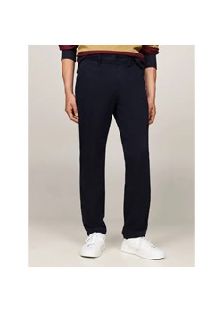 Tommy Hilfiger Spodnie chino | Regular Fit ze sklepu Gomez Fashion Store w kategorii Spodnie męskie - zdjęcie 185011621
