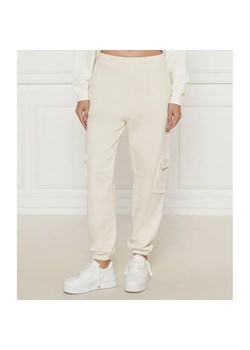 Hugo Blue Spodnie dresowe Naphira_B_1 | Regular Fit ze sklepu Gomez Fashion Store w kategorii Spodnie damskie - zdjęcie 185012541