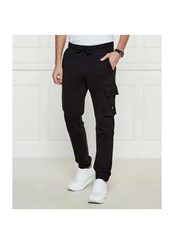 Calvin Klein Jeans Spodnie cargo | Regular Fit ze sklepu Gomez Fashion Store w kategorii Spodnie męskie - zdjęcie 185013011